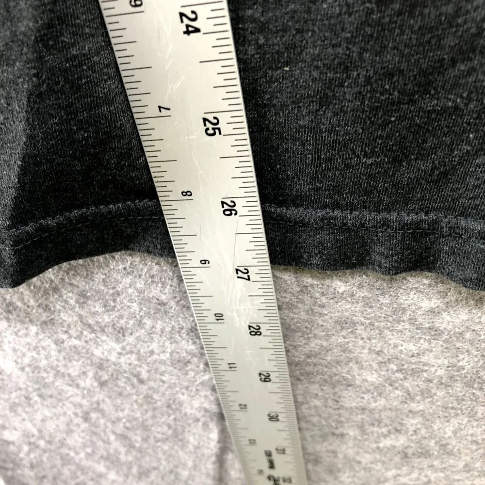 Banana Republic Short Sleeve T Shirt Mens M V-Neck Charcoal Gray‎ Eco Wash